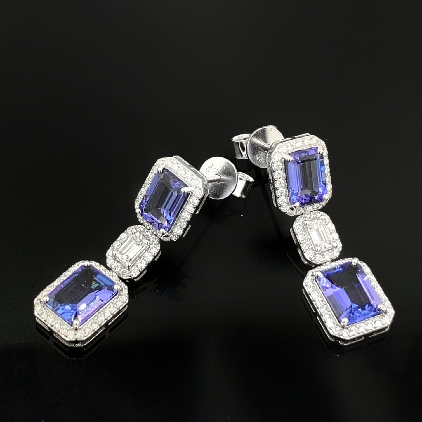 Tanzanite & Diamonds Earrings