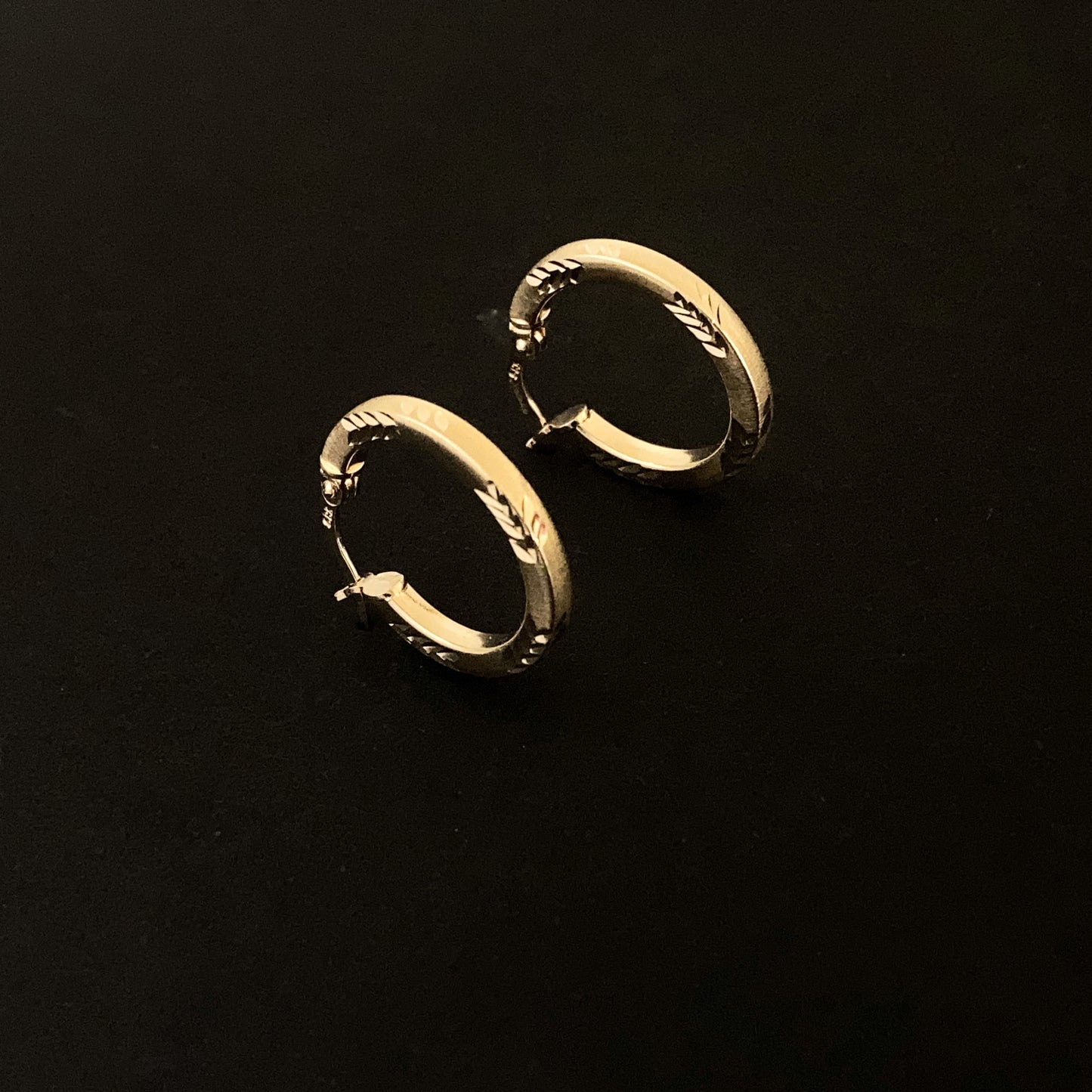 Italian 14k Gold hoop Earrings